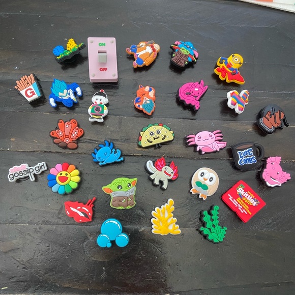 28 Croc Charms - NEW - Picture 1 of 4